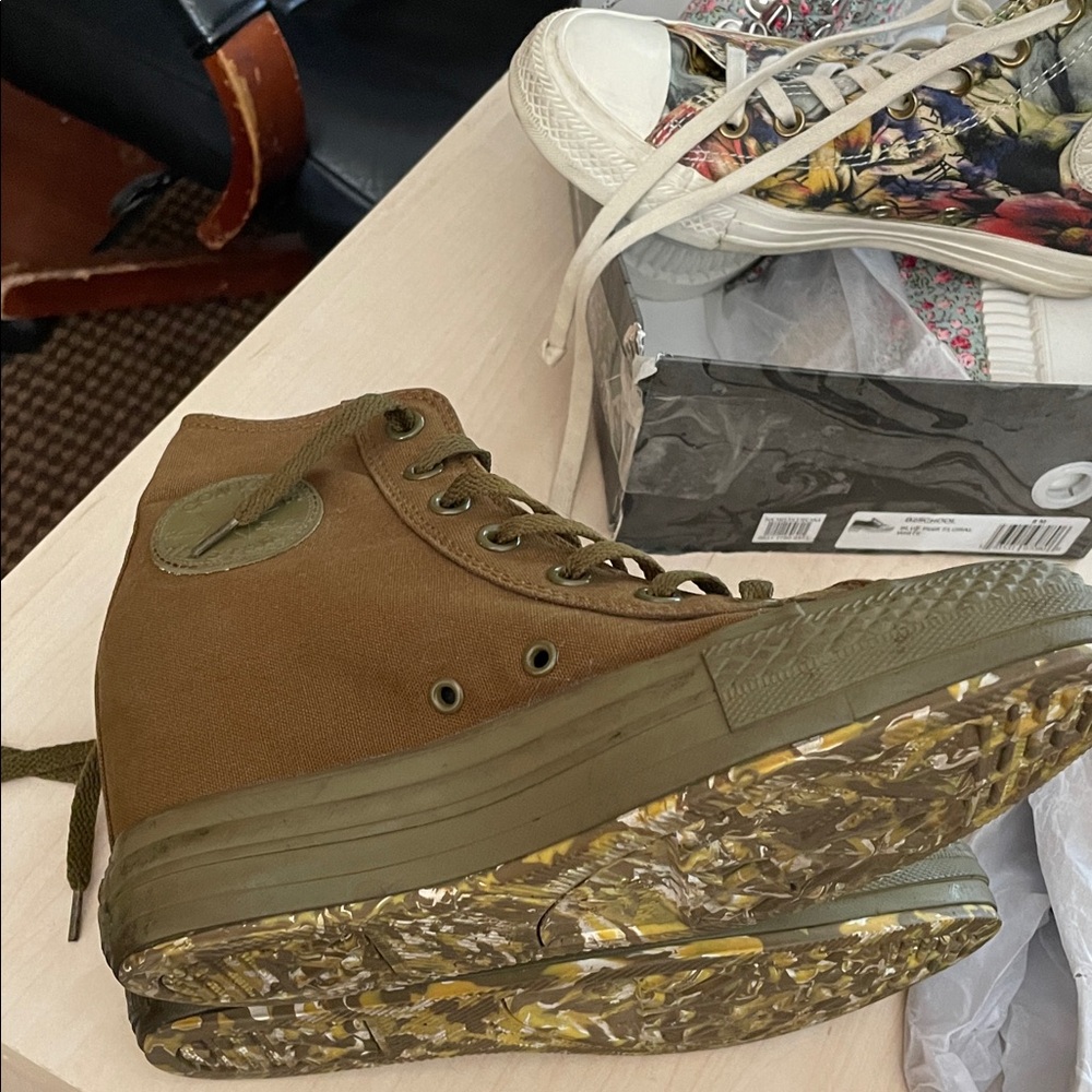Converse. Flash (ea) $ - Picture 6 of 9
